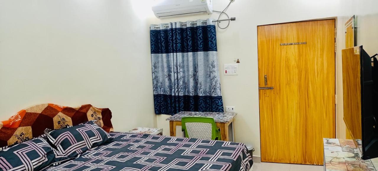 Smart Stays - Mmmut College - Gkp Airport Gorakhpur Ngoại thất bức ảnh