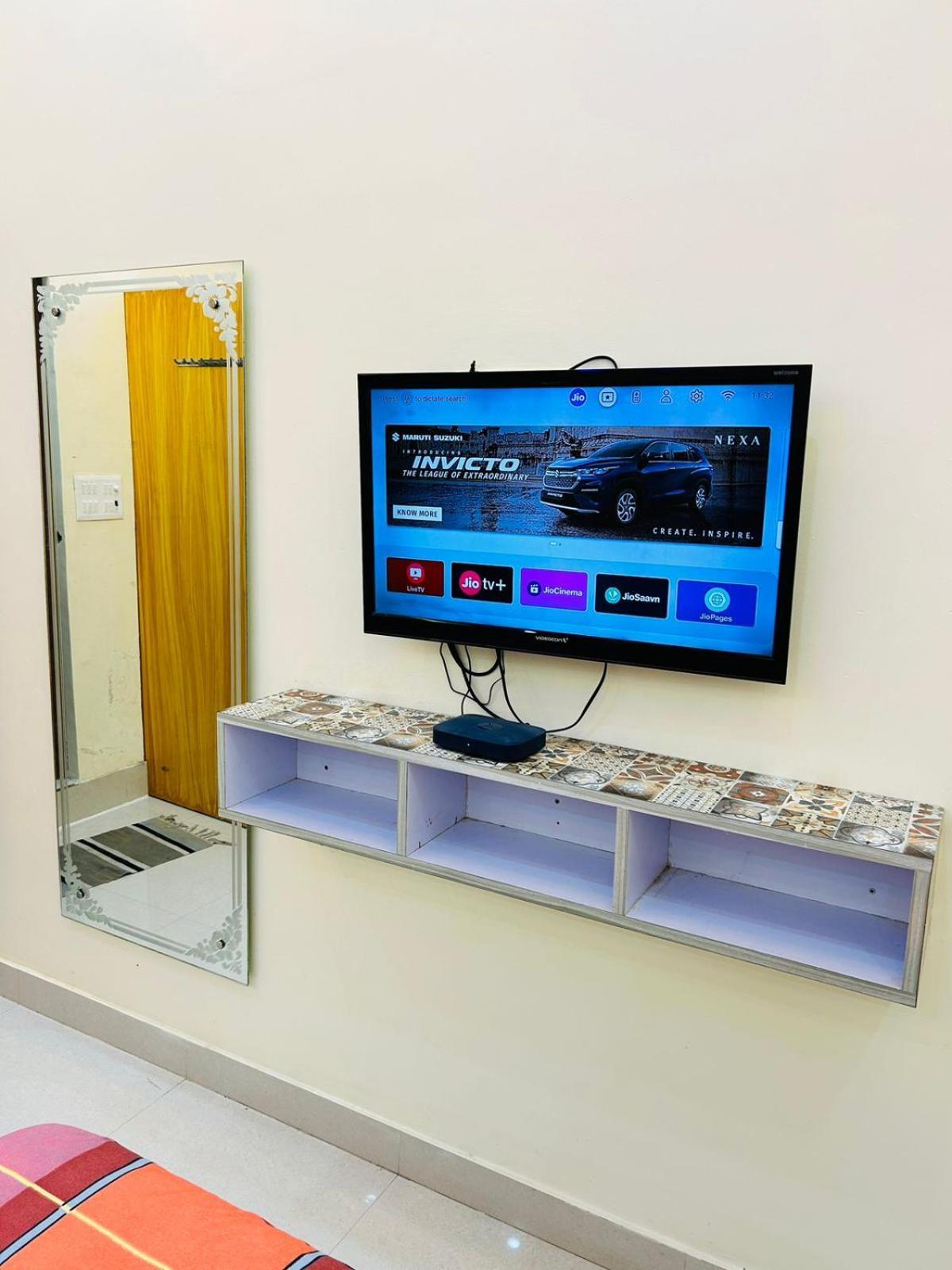 Smart Stays - Mmmut College - Gkp Airport Gorakhpur Ngoại thất bức ảnh