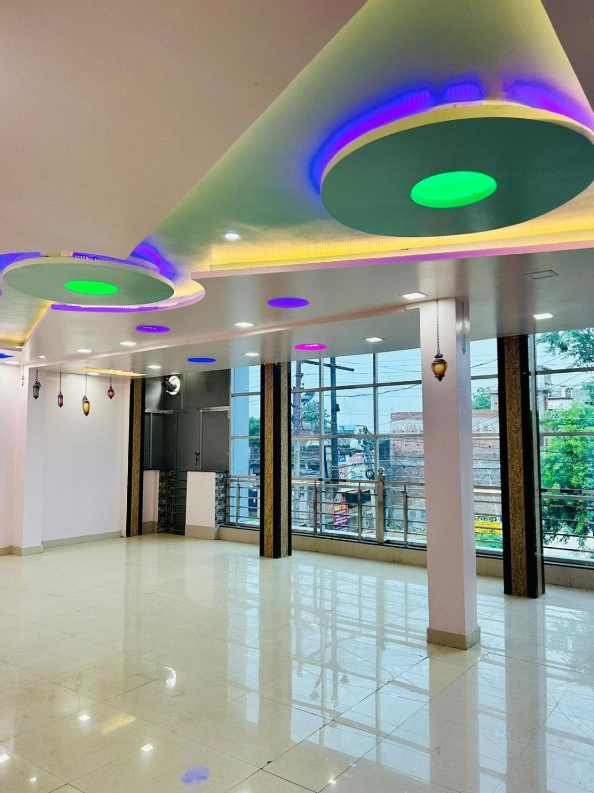 Smart Stays - Mmmut College - Gkp Airport Gorakhpur Ngoại thất bức ảnh