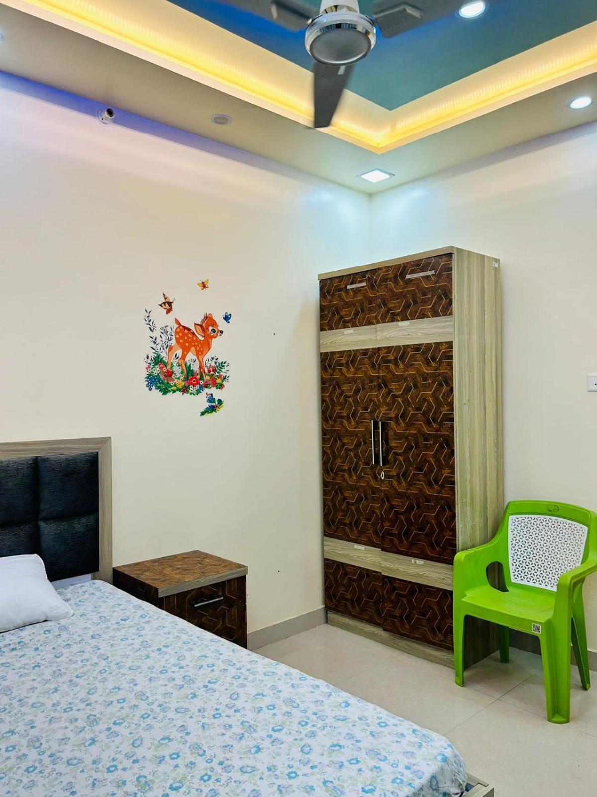 Smart Stays - Mmmut College - Gkp Airport Gorakhpur Ngoại thất bức ảnh