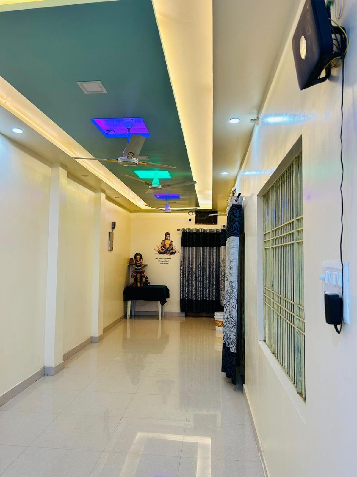 Smart Stays - Mmmut College - Gkp Airport Gorakhpur Ngoại thất bức ảnh