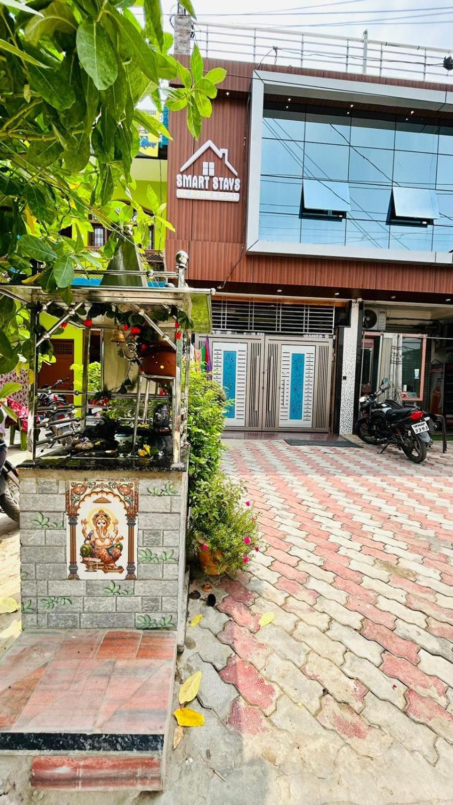 Smart Stays - Mmmut College - Gkp Airport Gorakhpur Ngoại thất bức ảnh