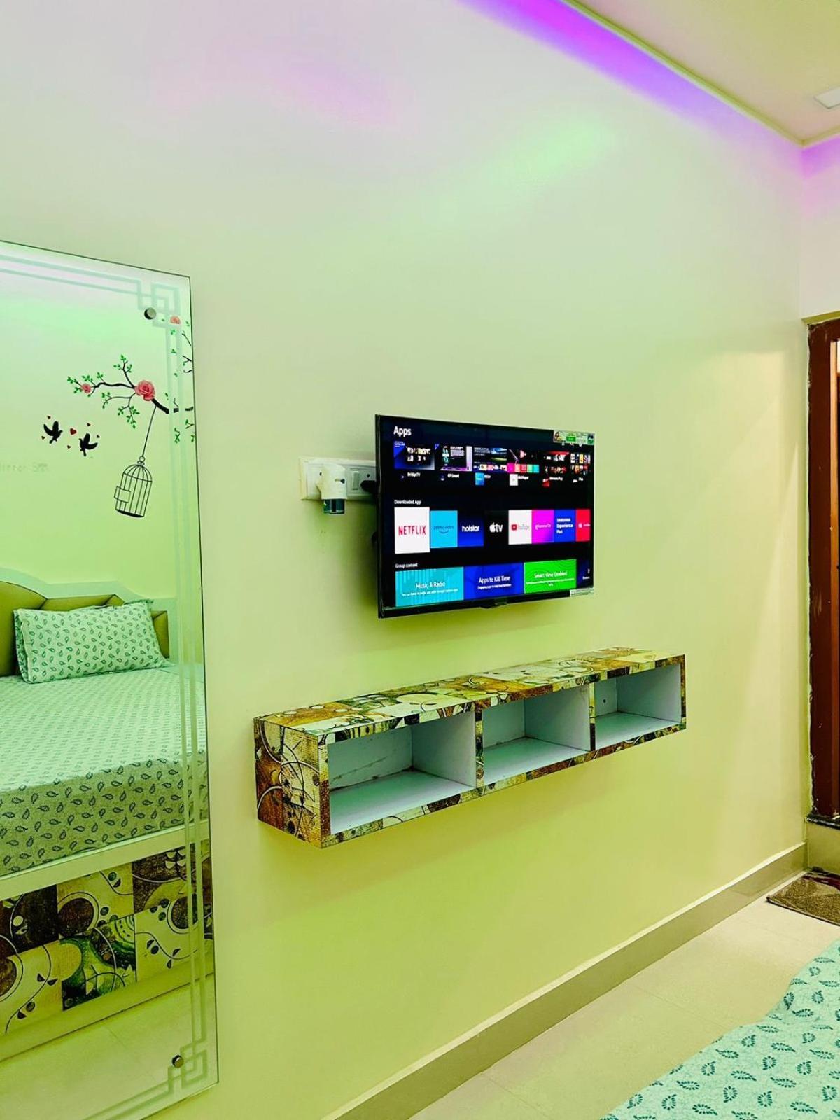 Smart Stays - Mmmut College - Gkp Airport Gorakhpur Ngoại thất bức ảnh