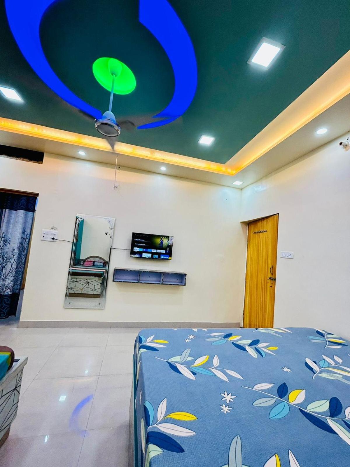 Smart Stays - Mmmut College - Gkp Airport Gorakhpur Ngoại thất bức ảnh